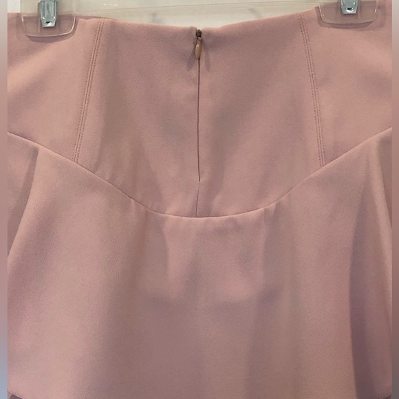 3/$25 ⭐️Pink skirt (skort) - Picture 3 of 5